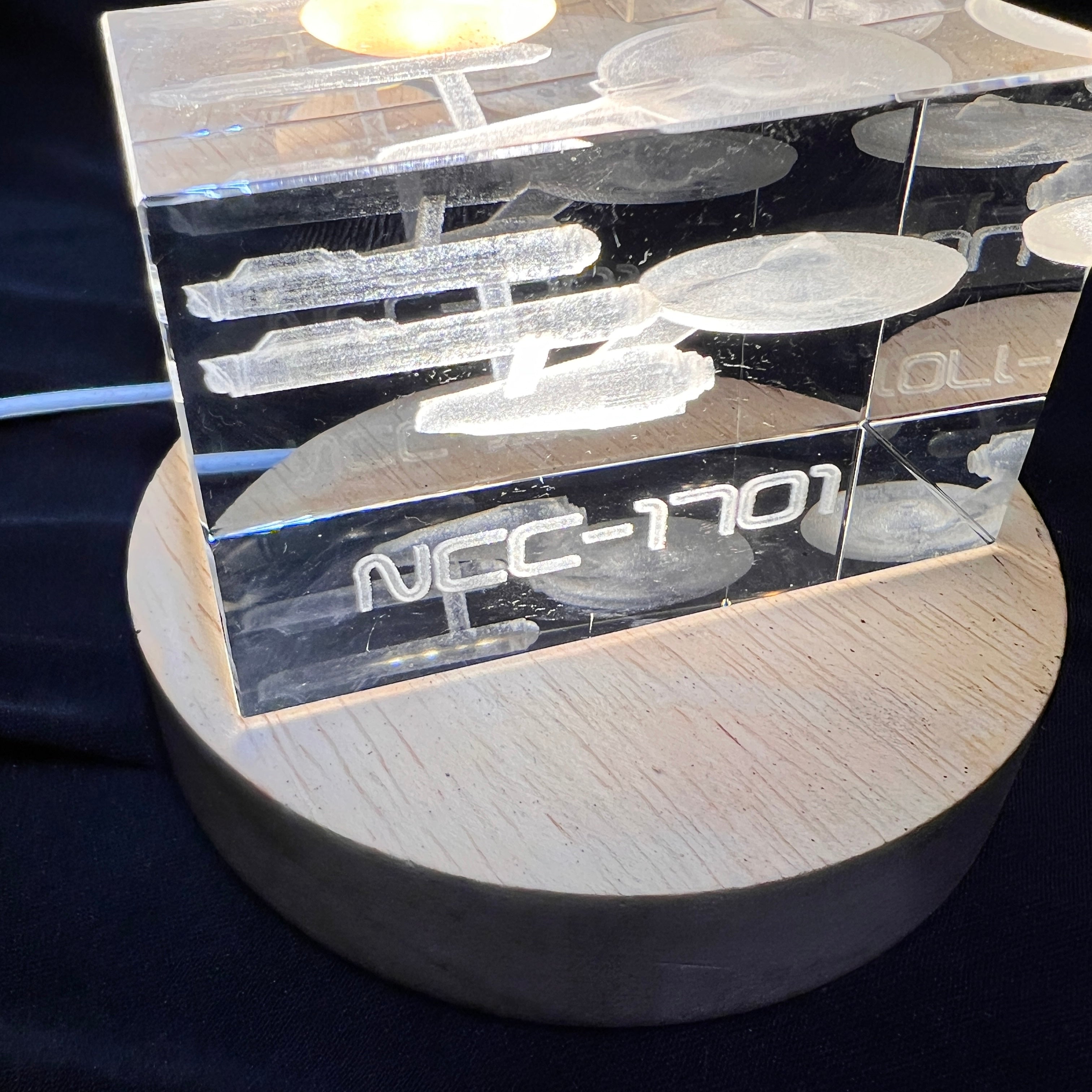 Star Trek NCC-1701 Lighted Cryo Starship – CCHobbyFun