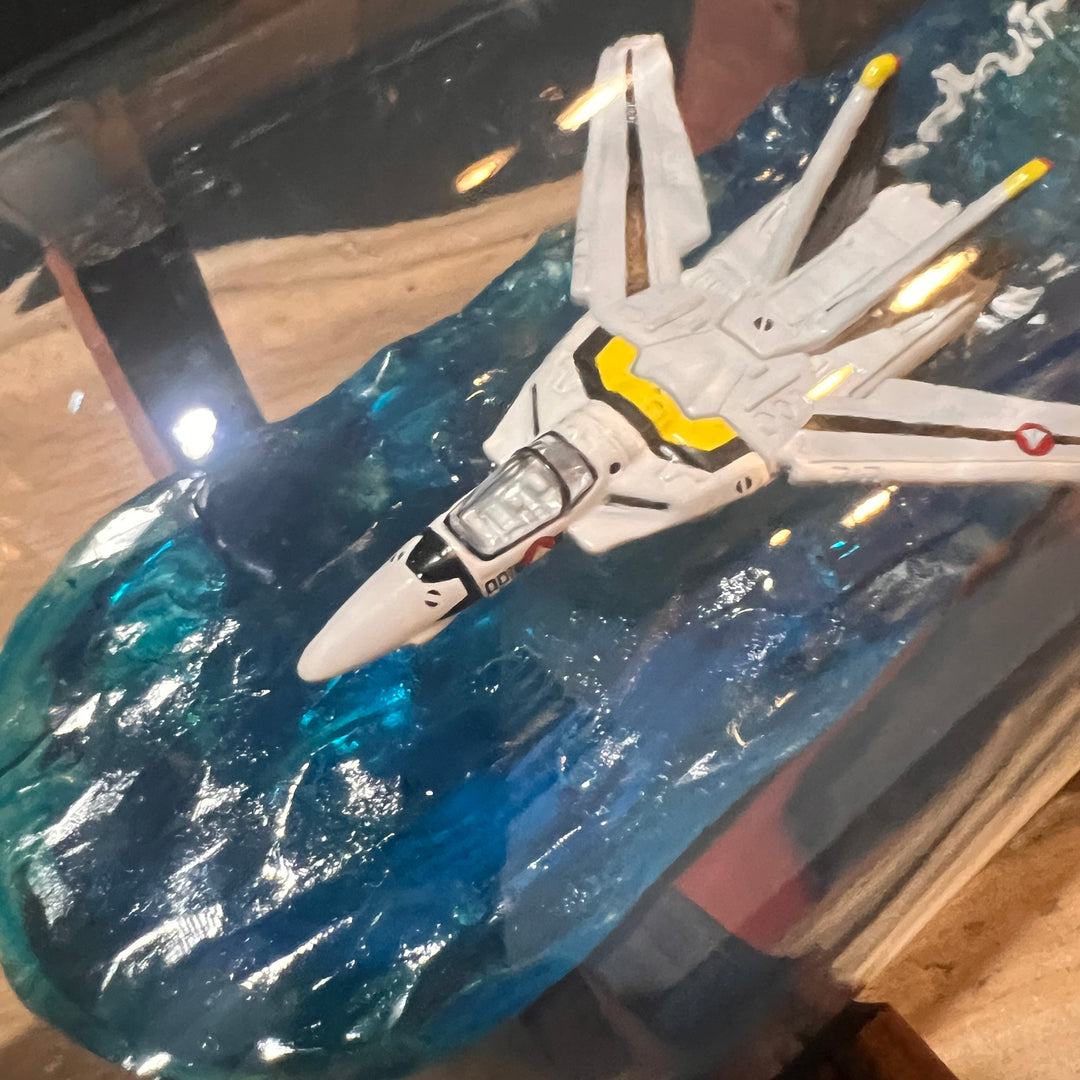 Macross Robotech  VF-1S Skull Leader in a Bottle