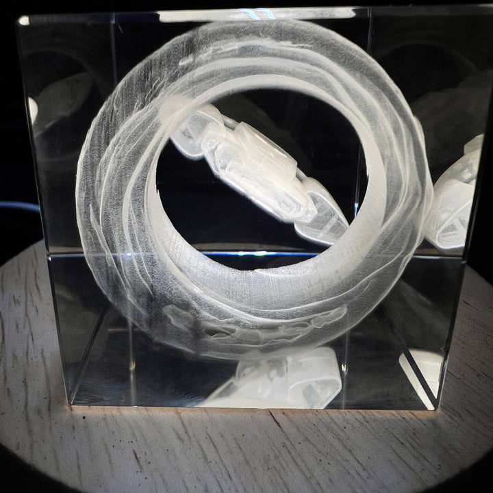 USS Defiant NX-74205 Lighted Cryo Starship