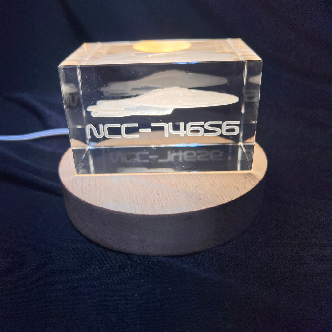 USS Voyager NCC-74656 Lighted Cryo Starship