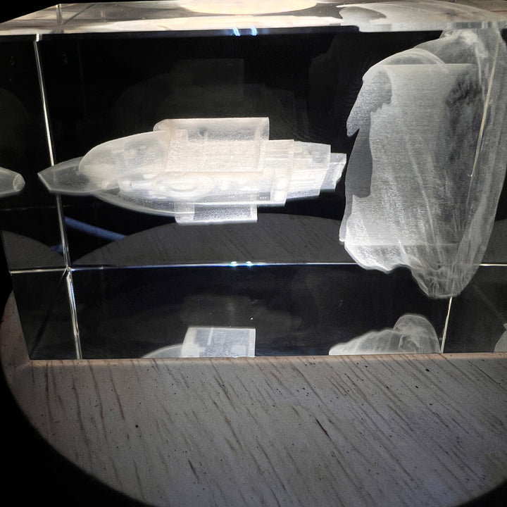 USS Defiant NX-74205 Lighted Cryo Starship