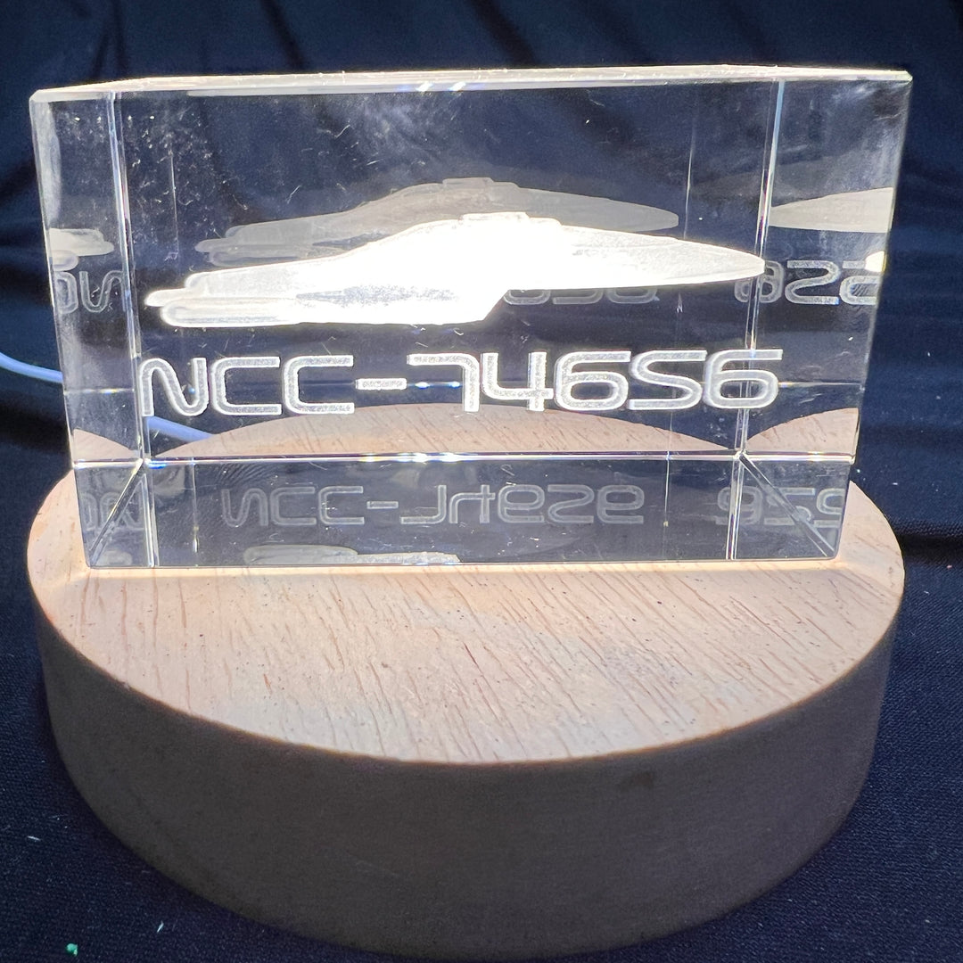 USS Voyager NCC-74656 Lighted Cryo Starship