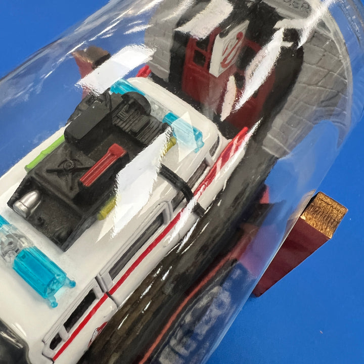 Ghostbusters ECTO-1 in a Bottle