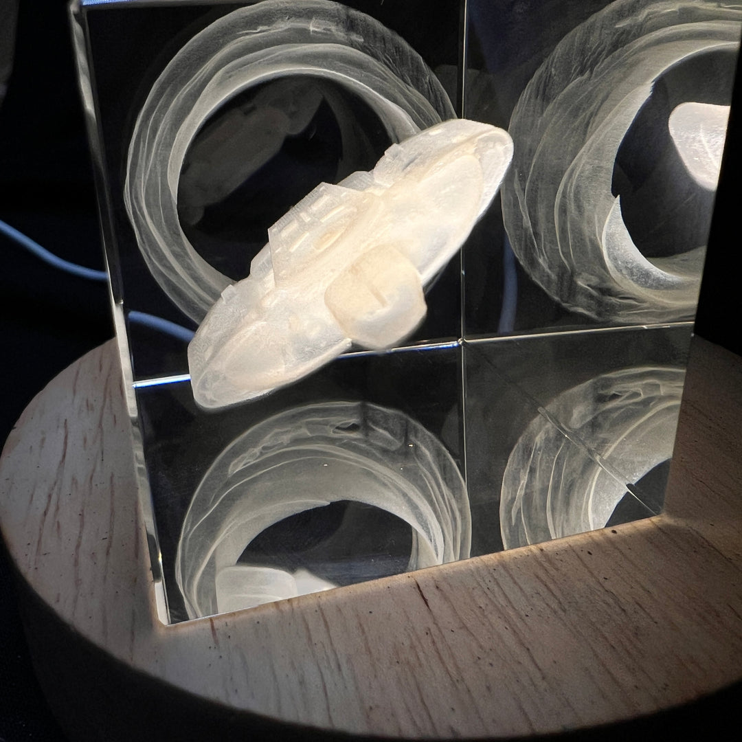 USS Defiant NX-74205 Lighted Cryo Starship