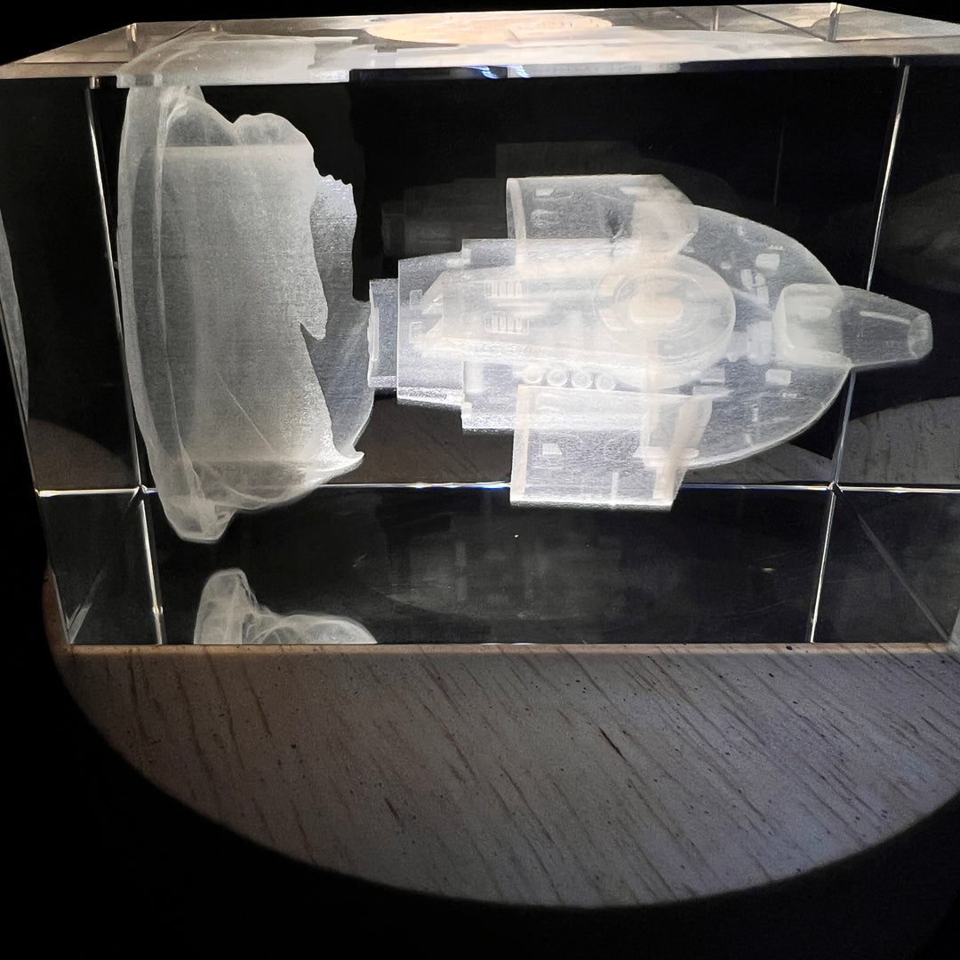 USS Defiant NX-74205 Lighted Cryo Starship