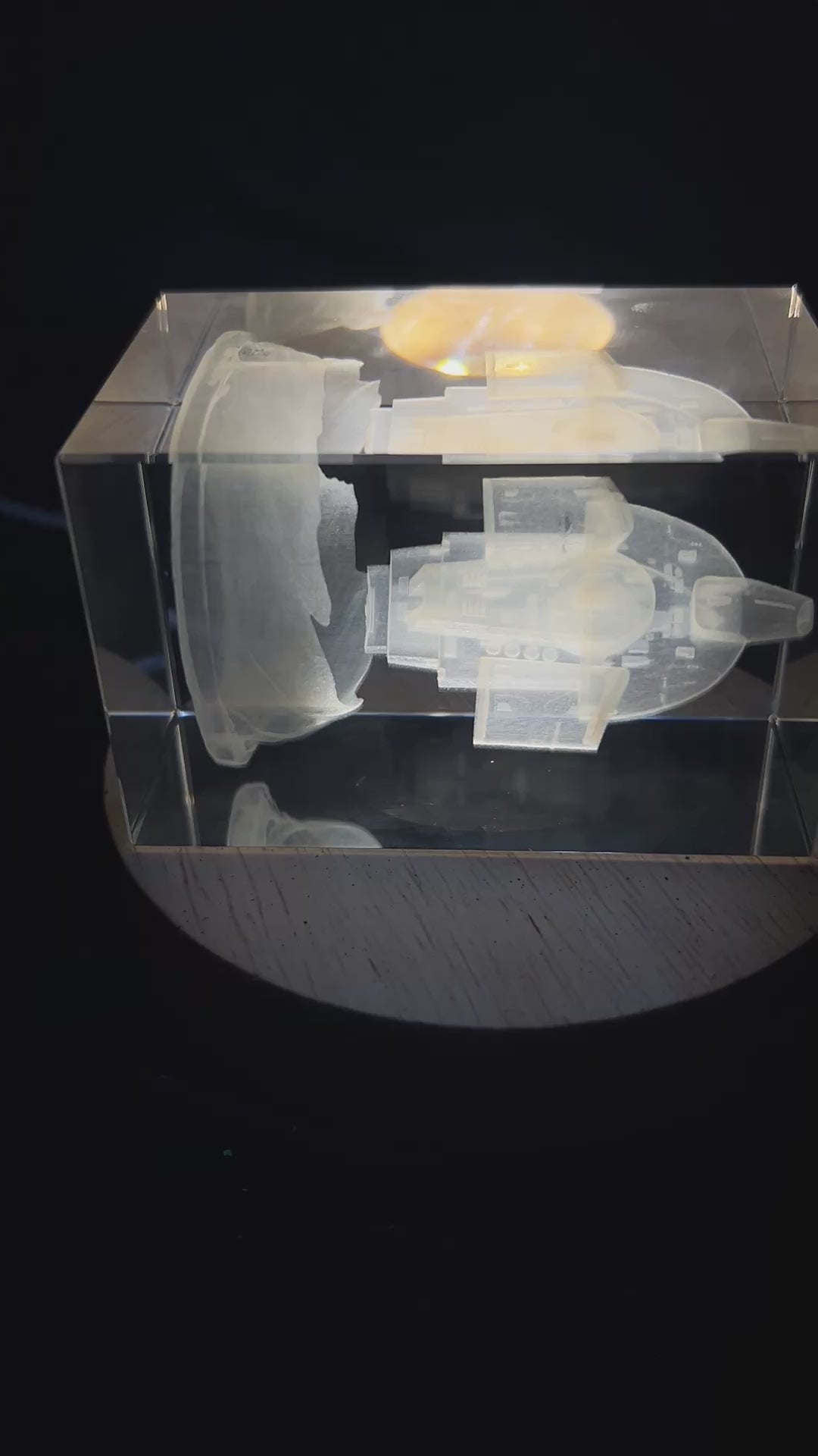 USS Defiant NX-74205 Lighted Cryo Starship